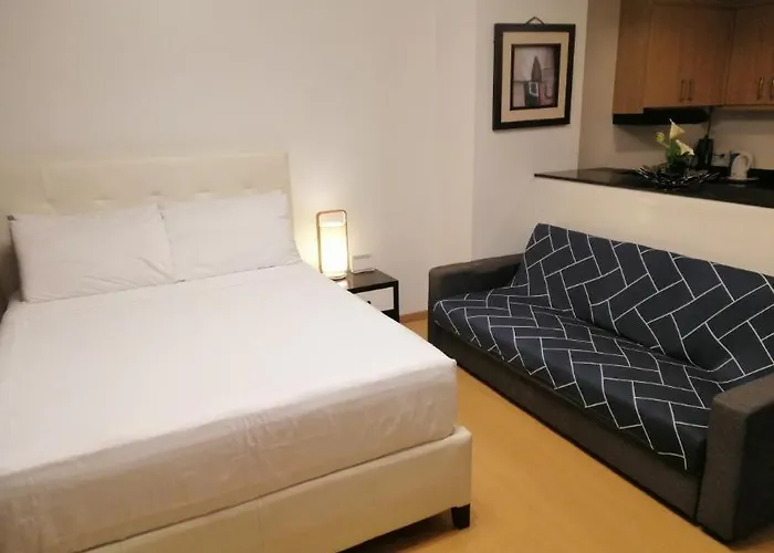 Prime Avant Bgc Location By Ph Staycation Manila