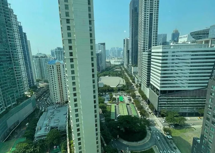 Prime Avant Bgc Location By Ph Staycation *