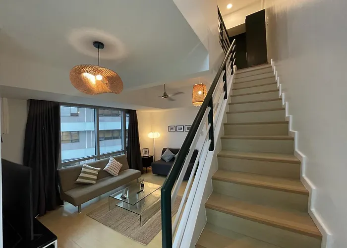 Prime Avant Bgc Location By Ph Staycation *